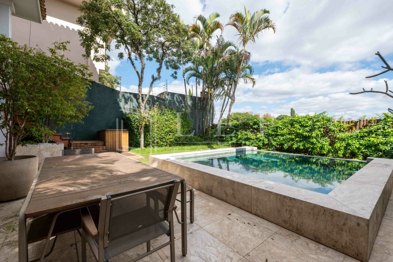 Lef Properties