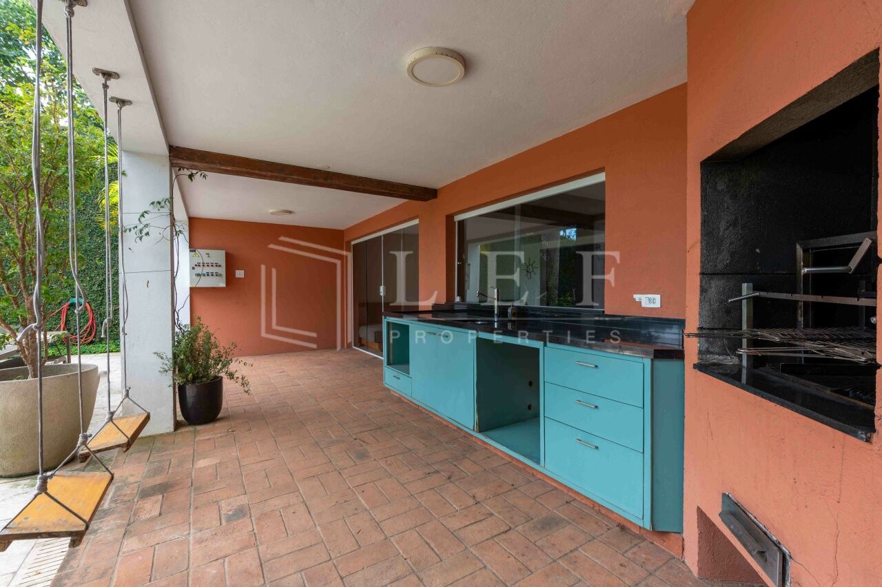 Lef Properties