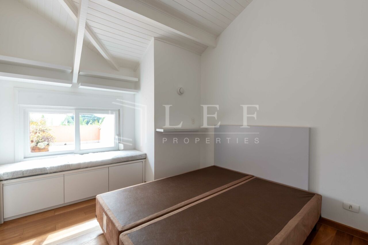 Lef Properties