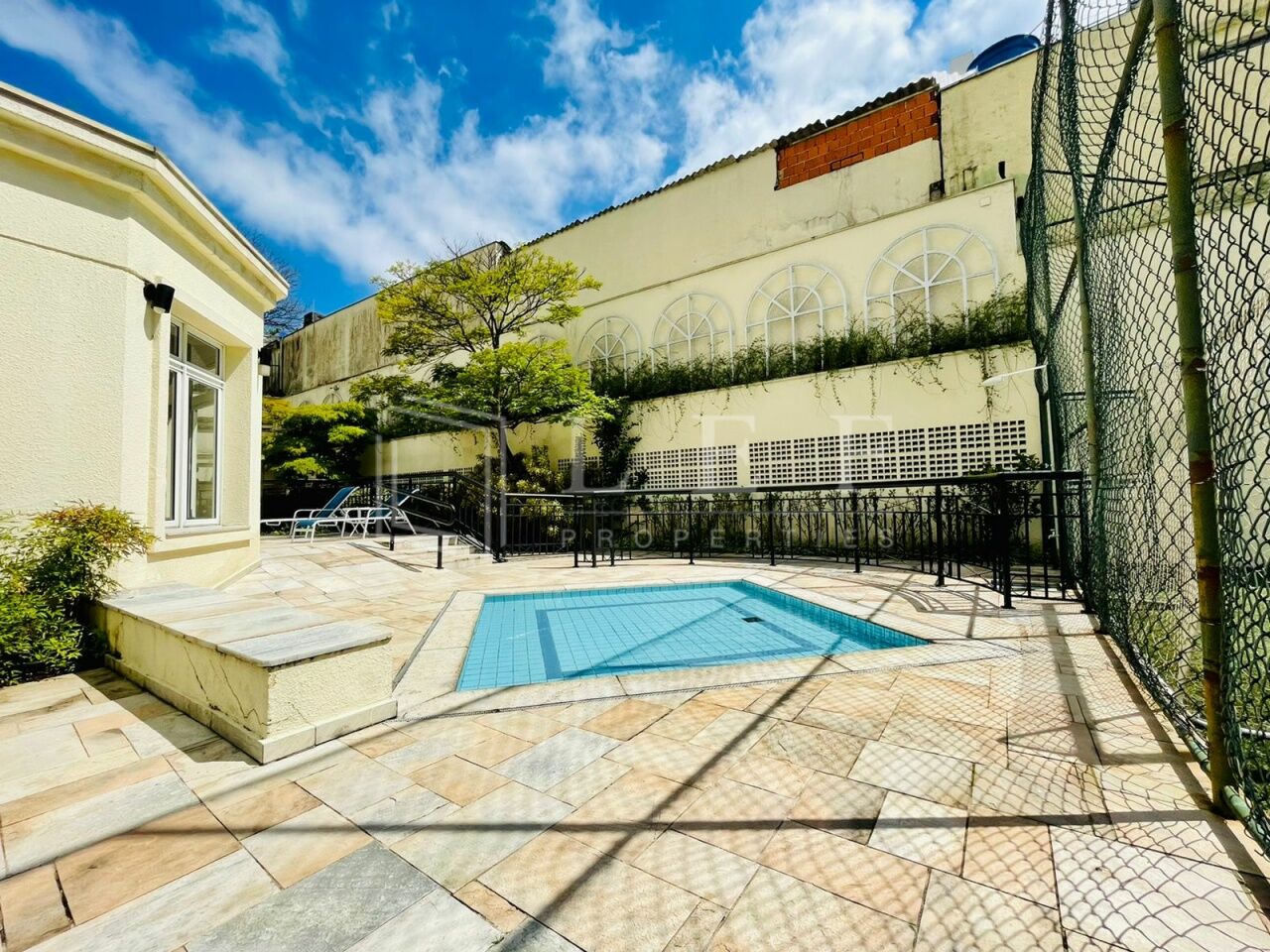 Lef Properties