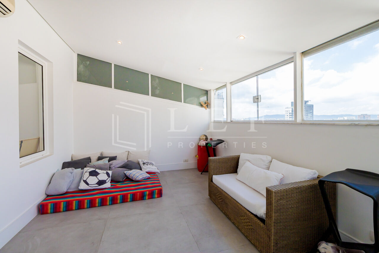 Lef Properties