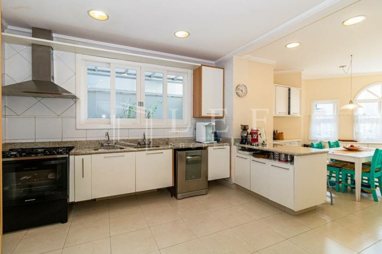 Lef Properties