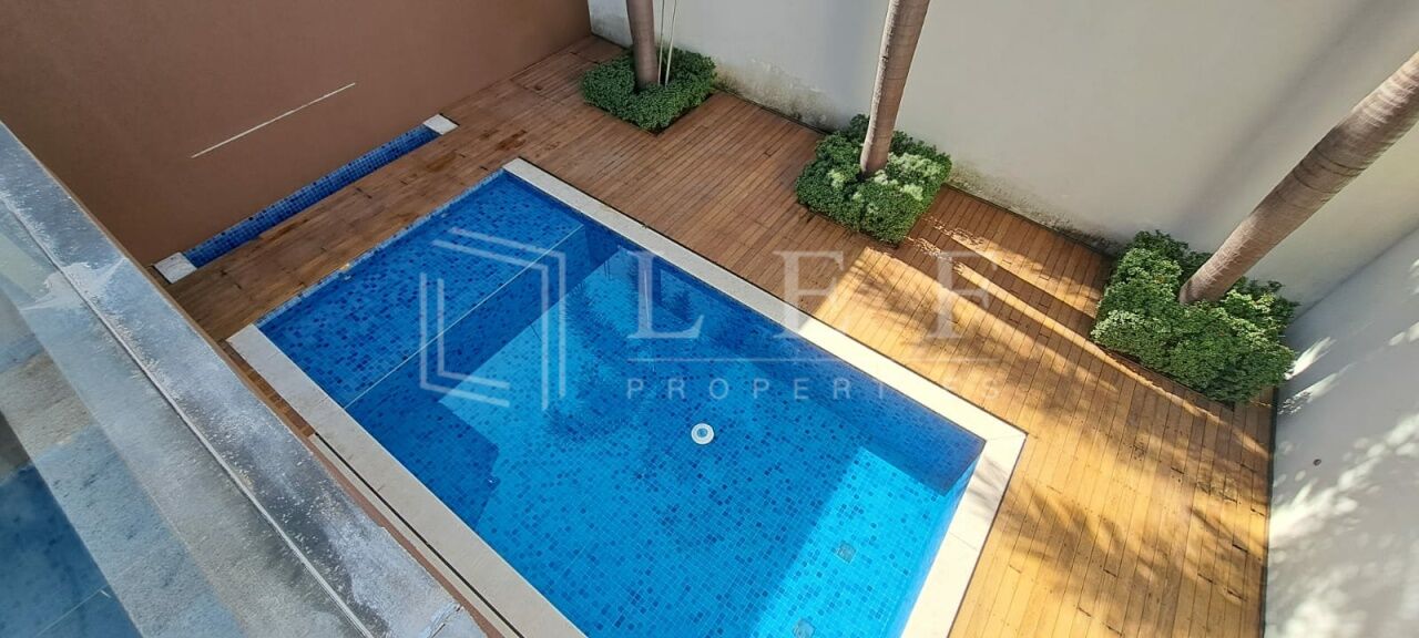 Lef Properties