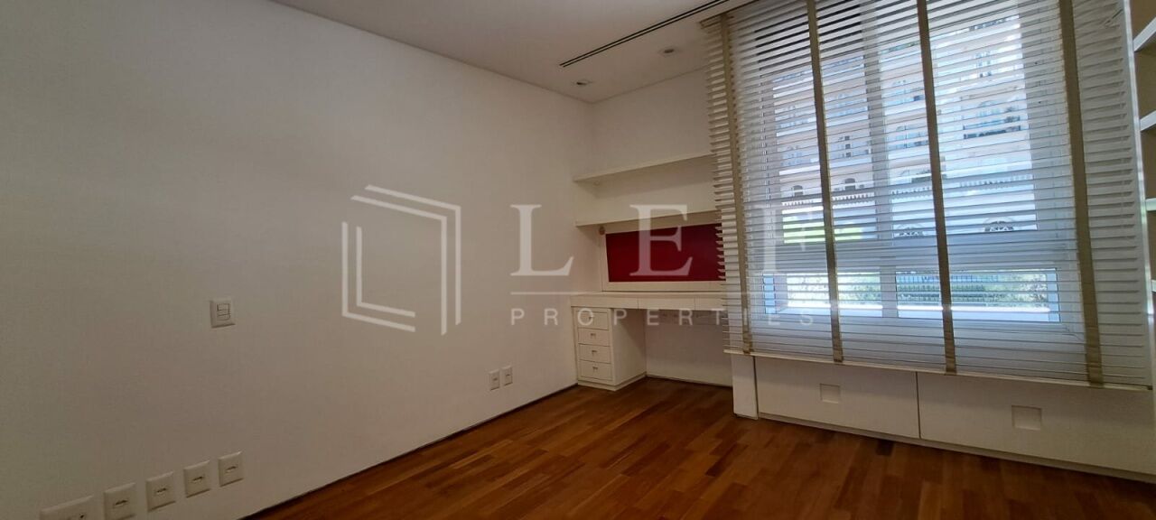 Lef Properties