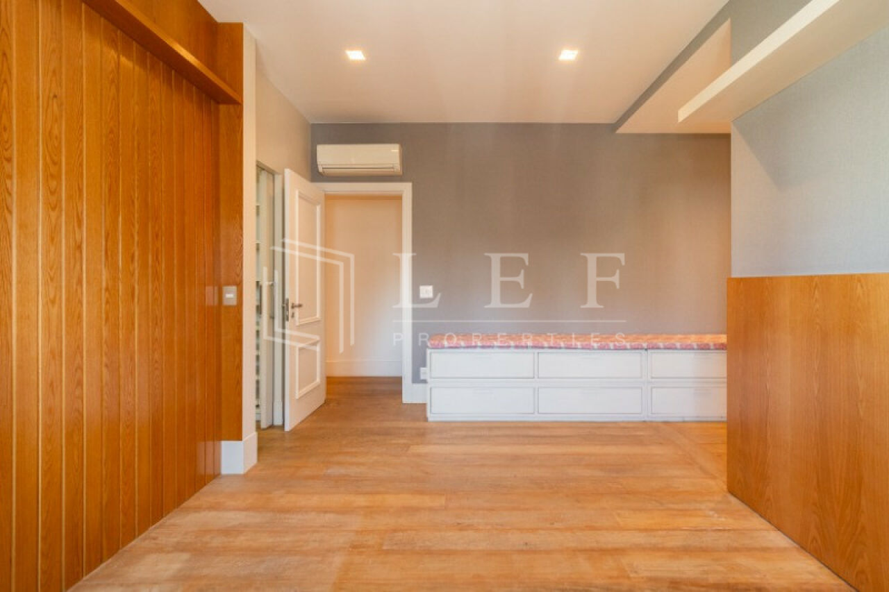 Lef Properties
