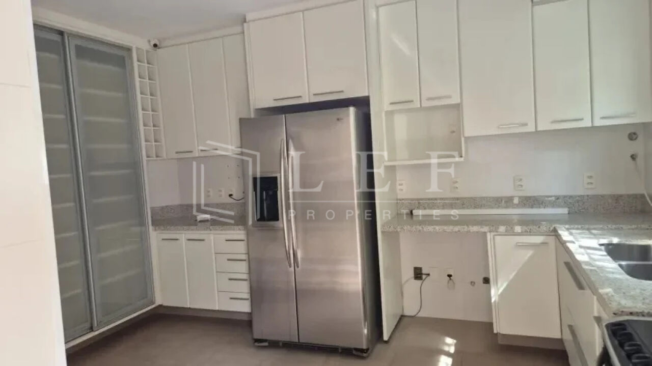 Lef Properties