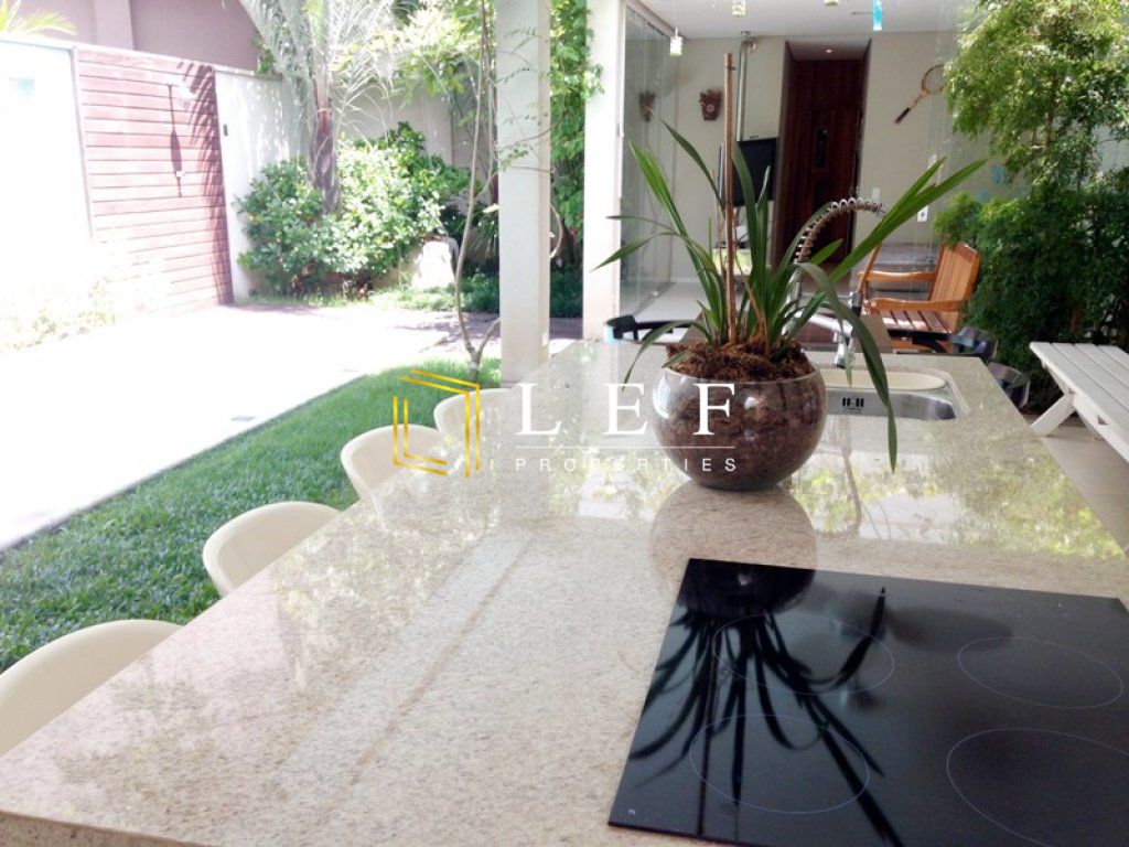 Lef Properties