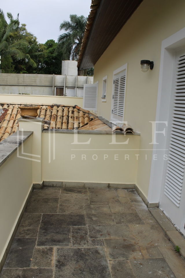 Lef Properties