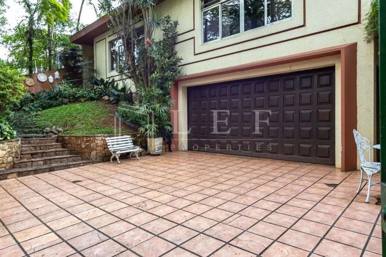 Lef Properties