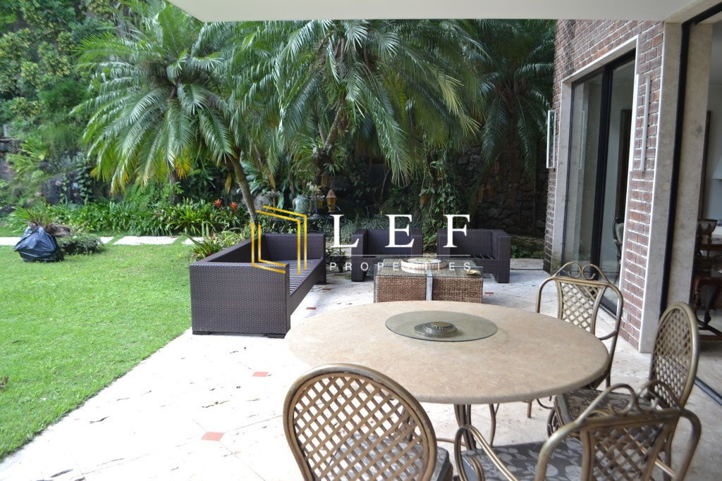 Lef Properties