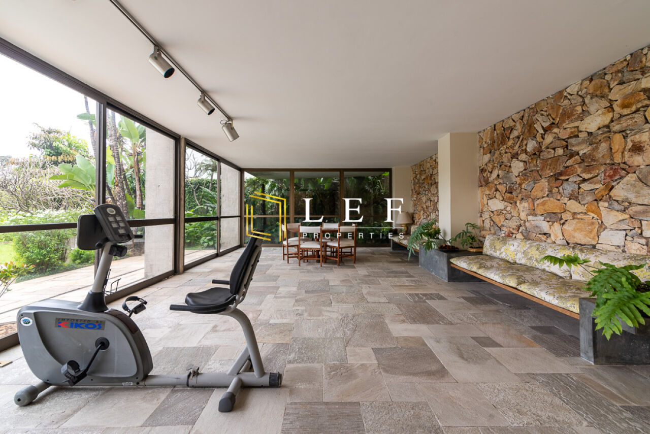 Lef Properties
