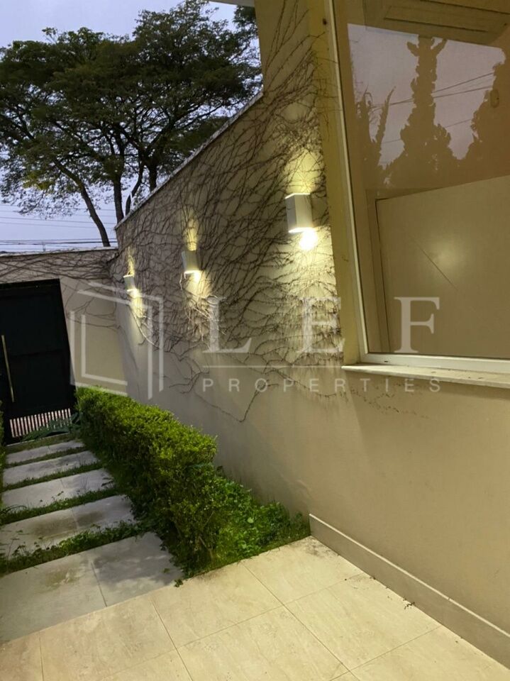Lef Properties