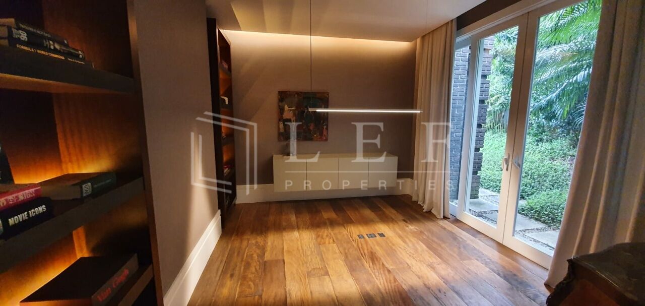 Lef Properties