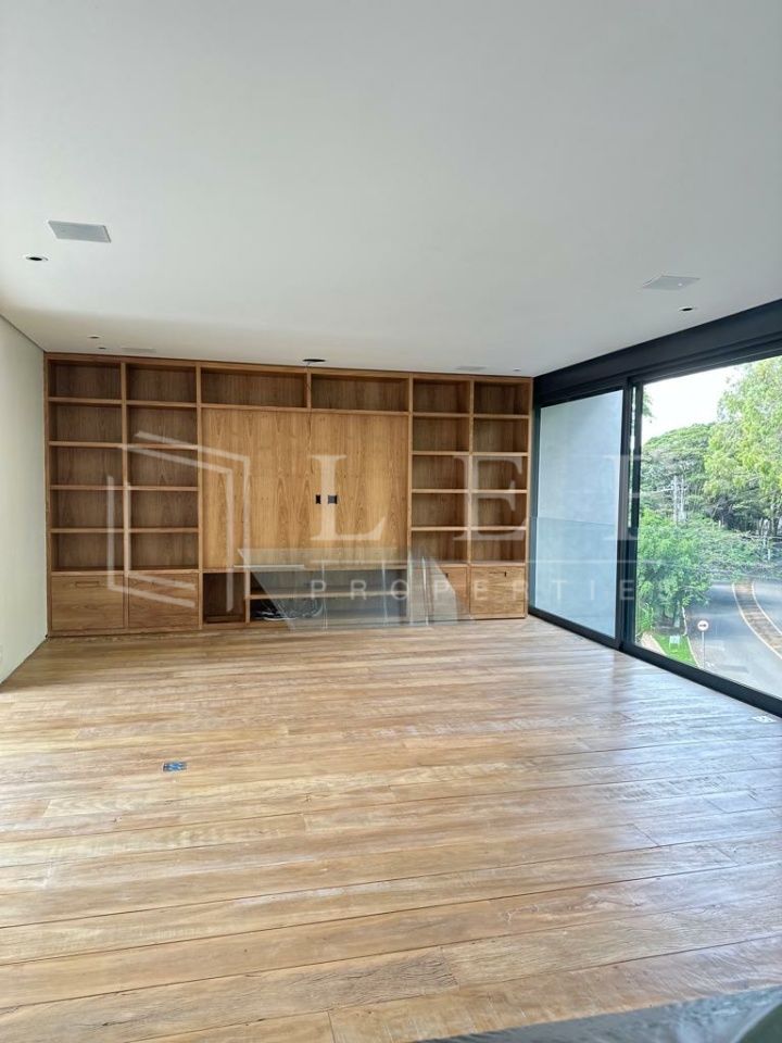 Lef Properties