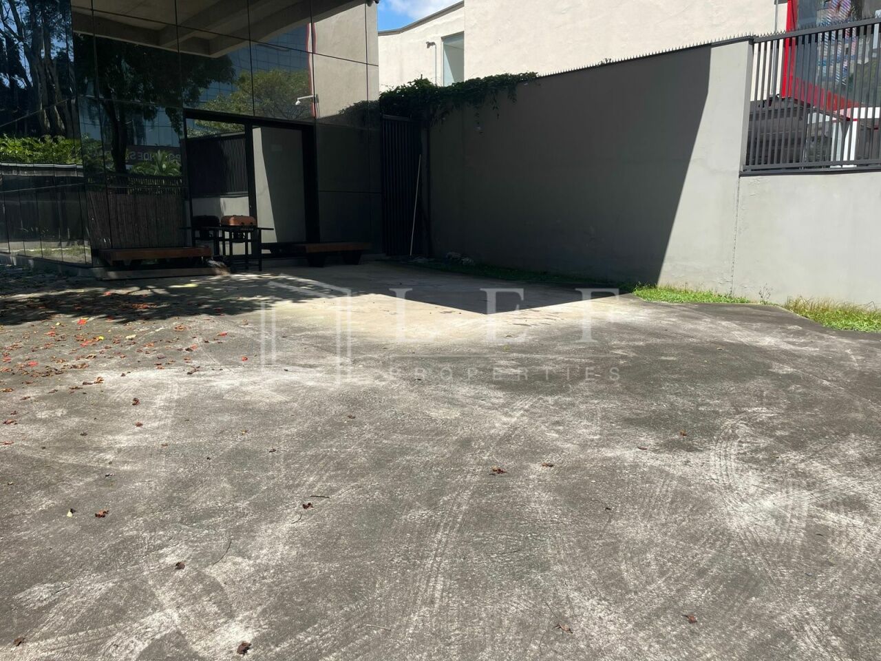 Lef Properties
