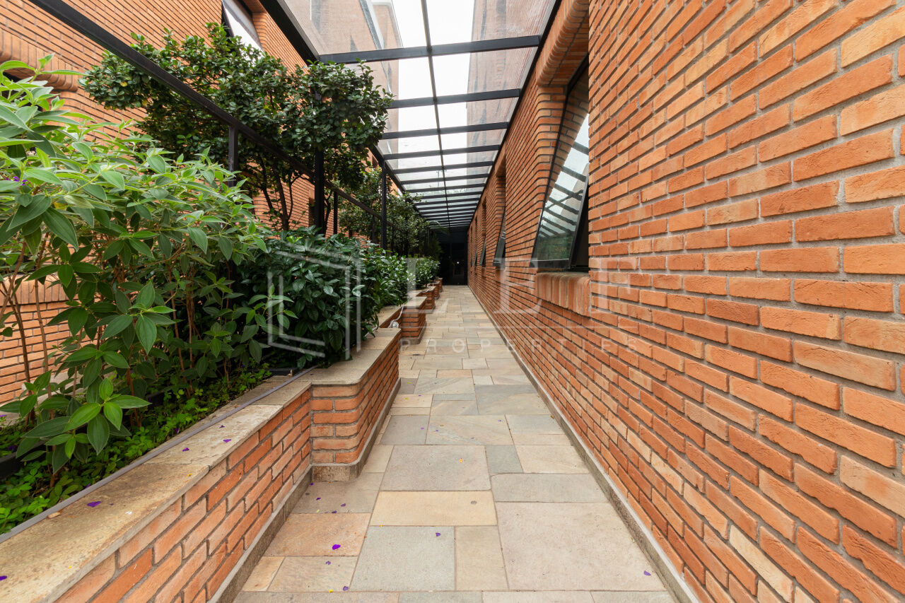 Lef Properties