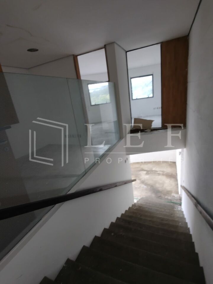 Lef Properties