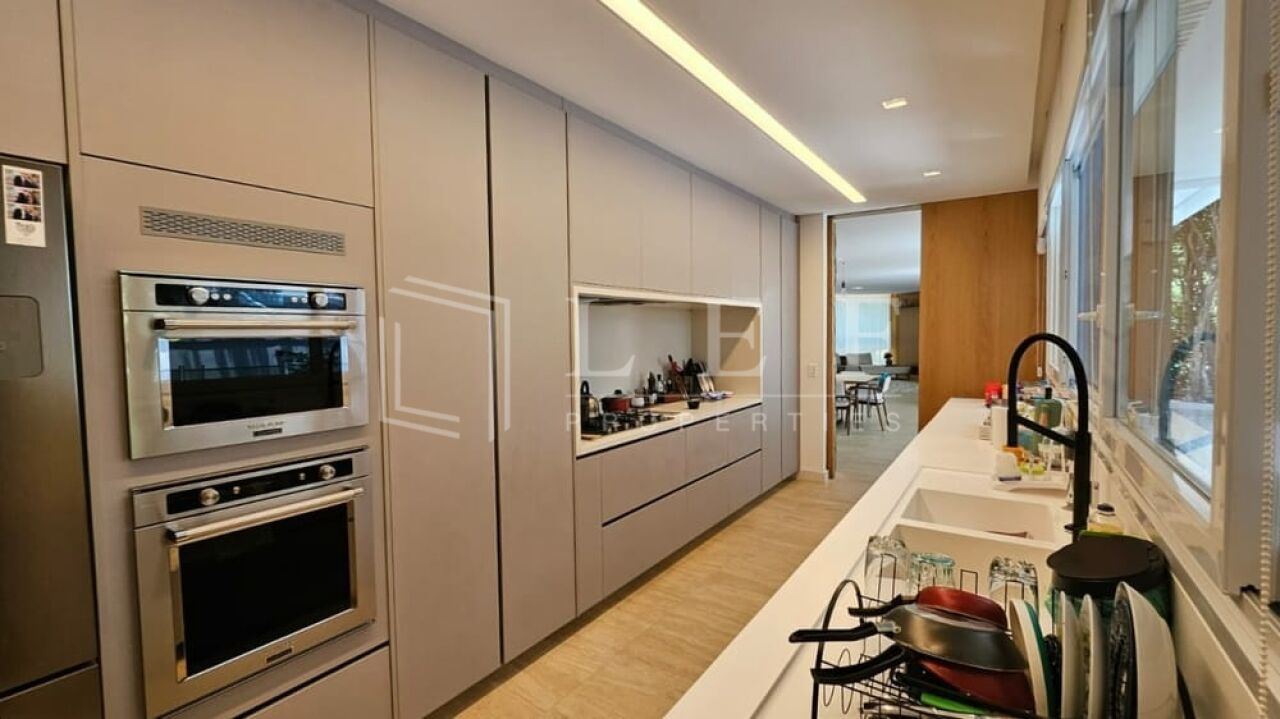 Lef Properties