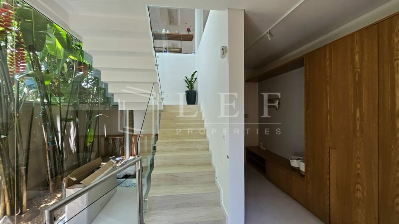 Lef Properties