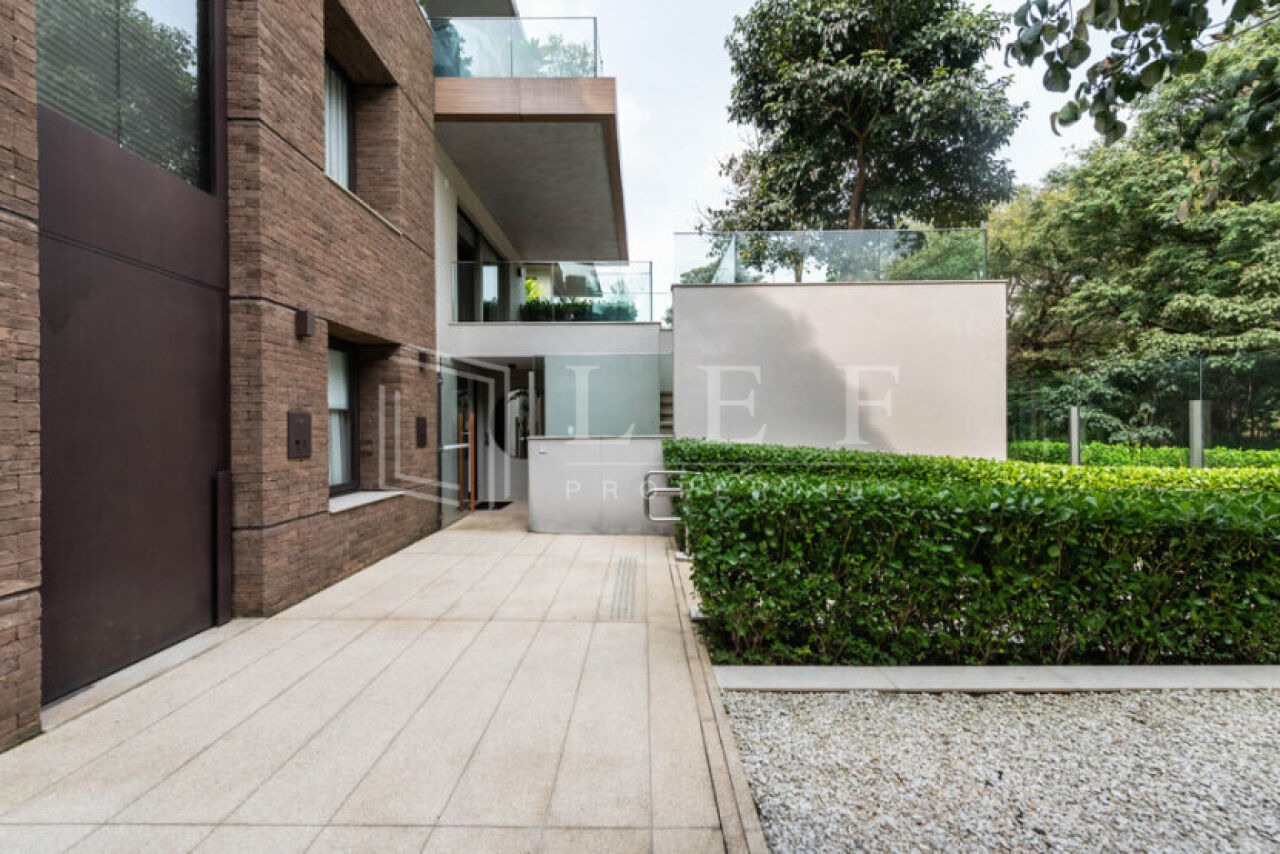 Lef Properties