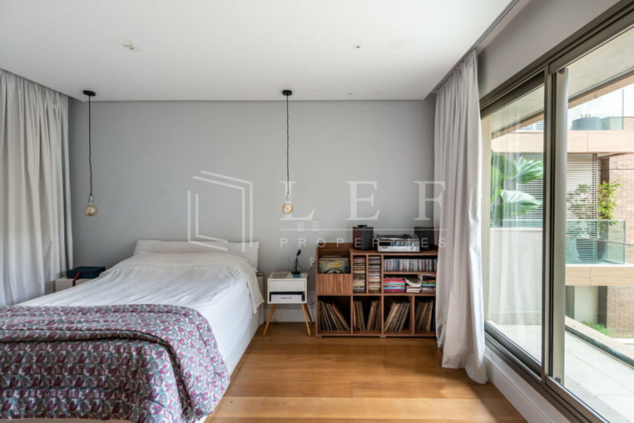 Lef Properties