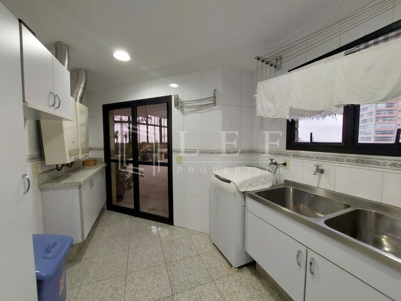Lef Properties