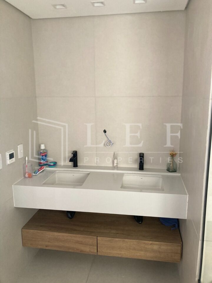 Lef Properties