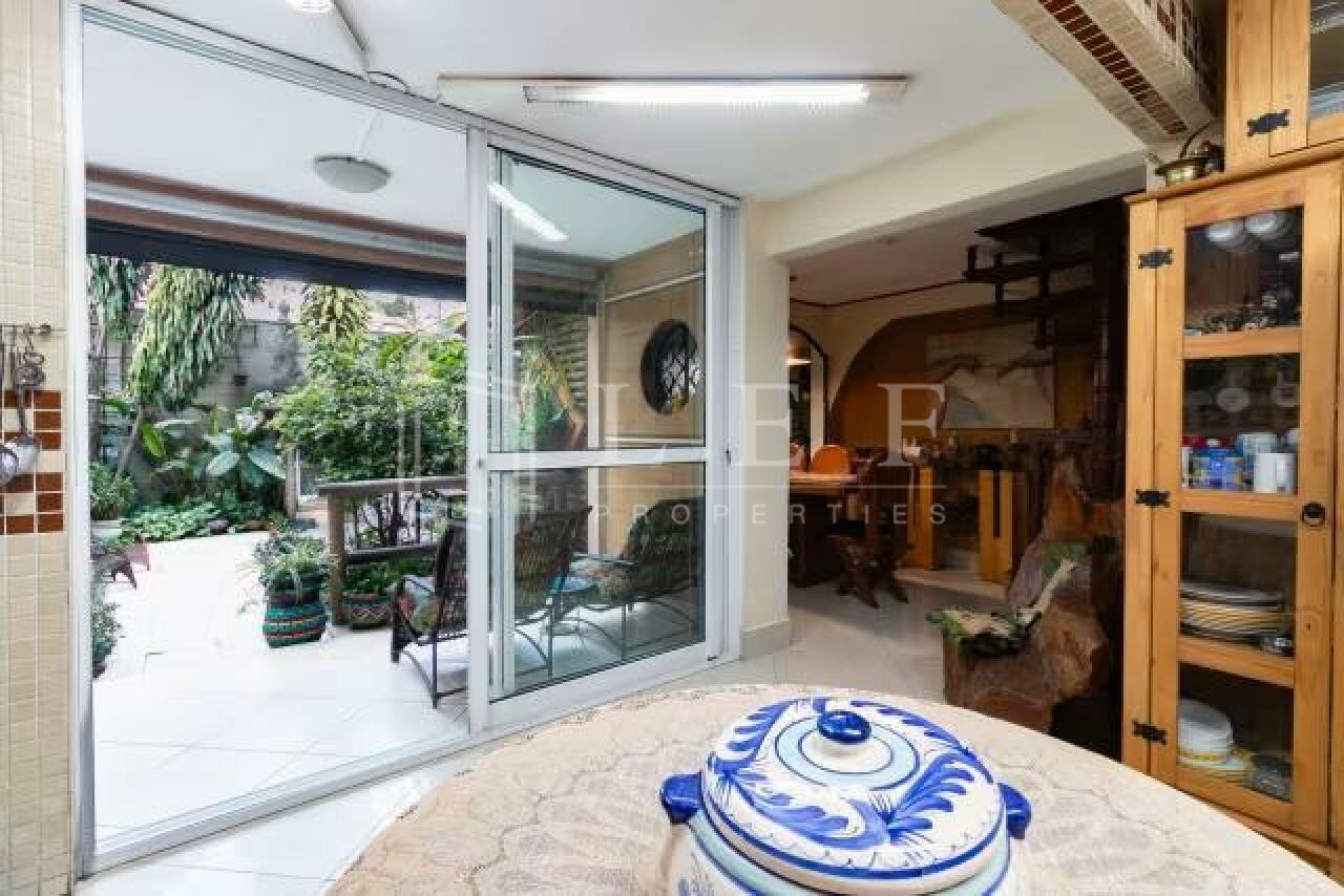 Lef Properties