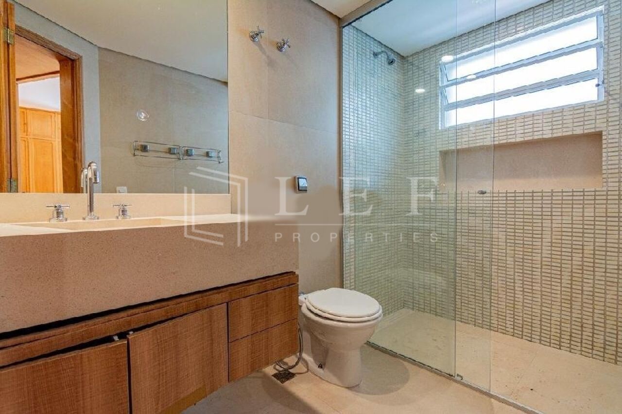 Lef Properties