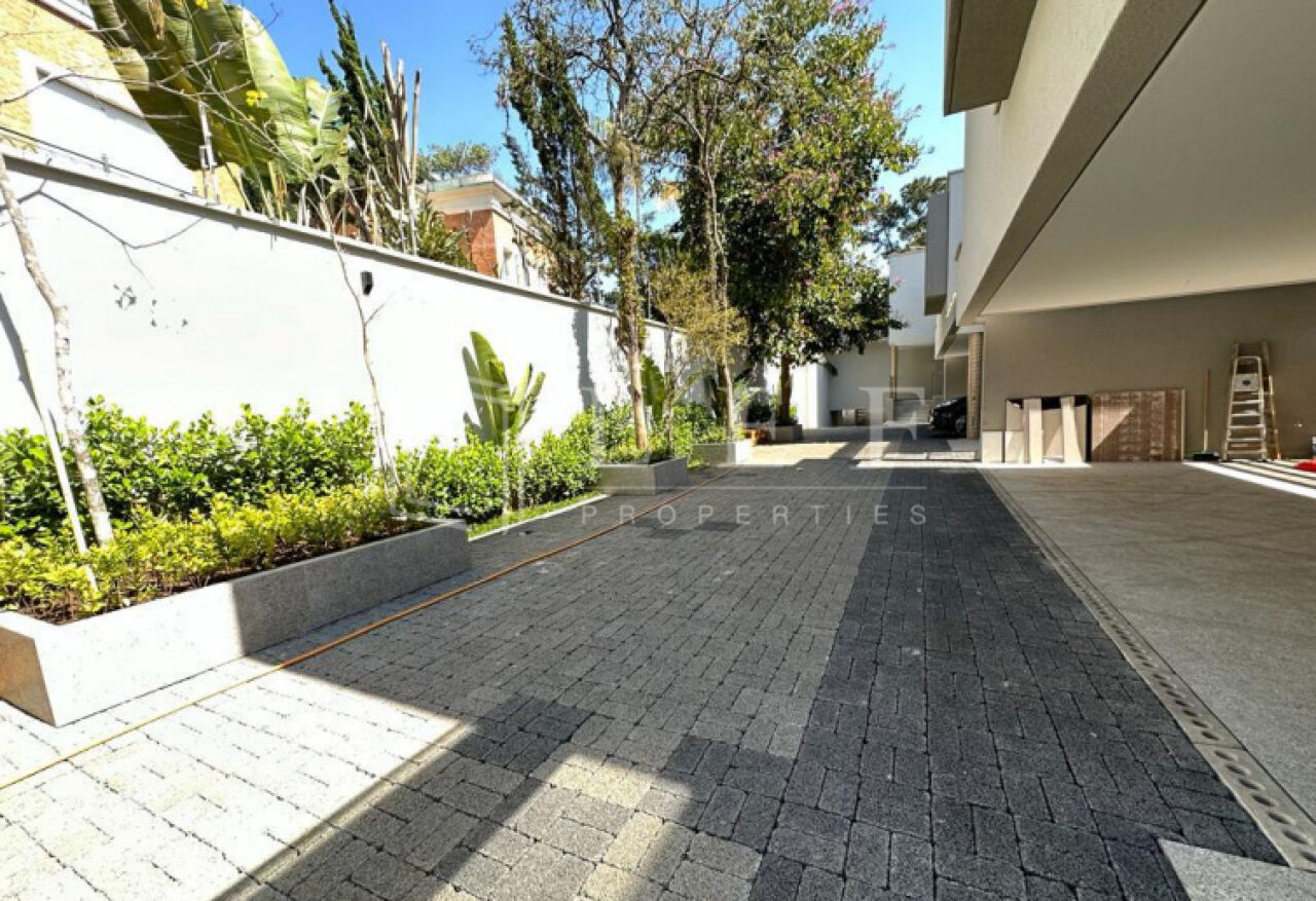 Lef Properties