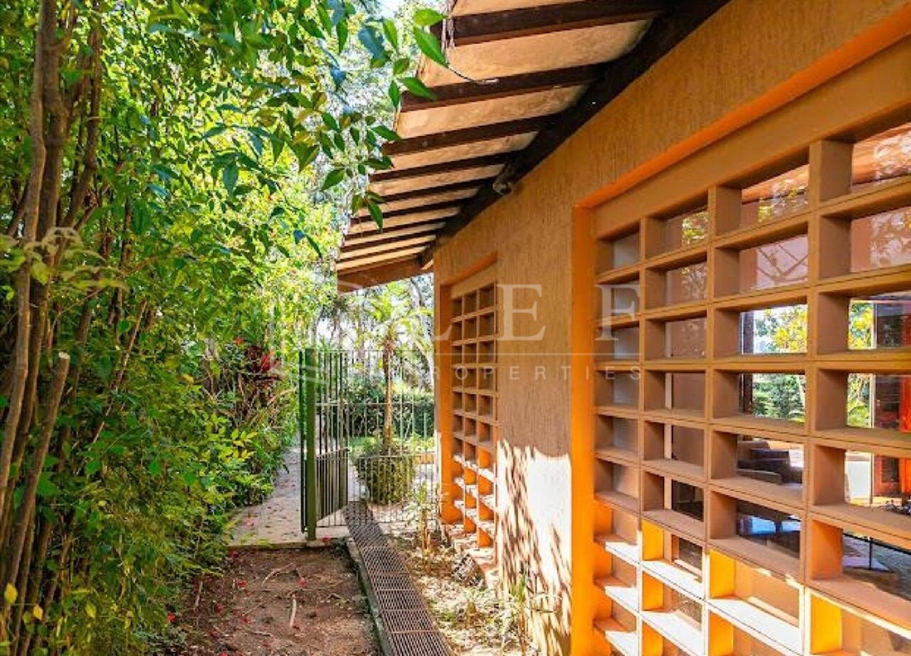 Lef Properties