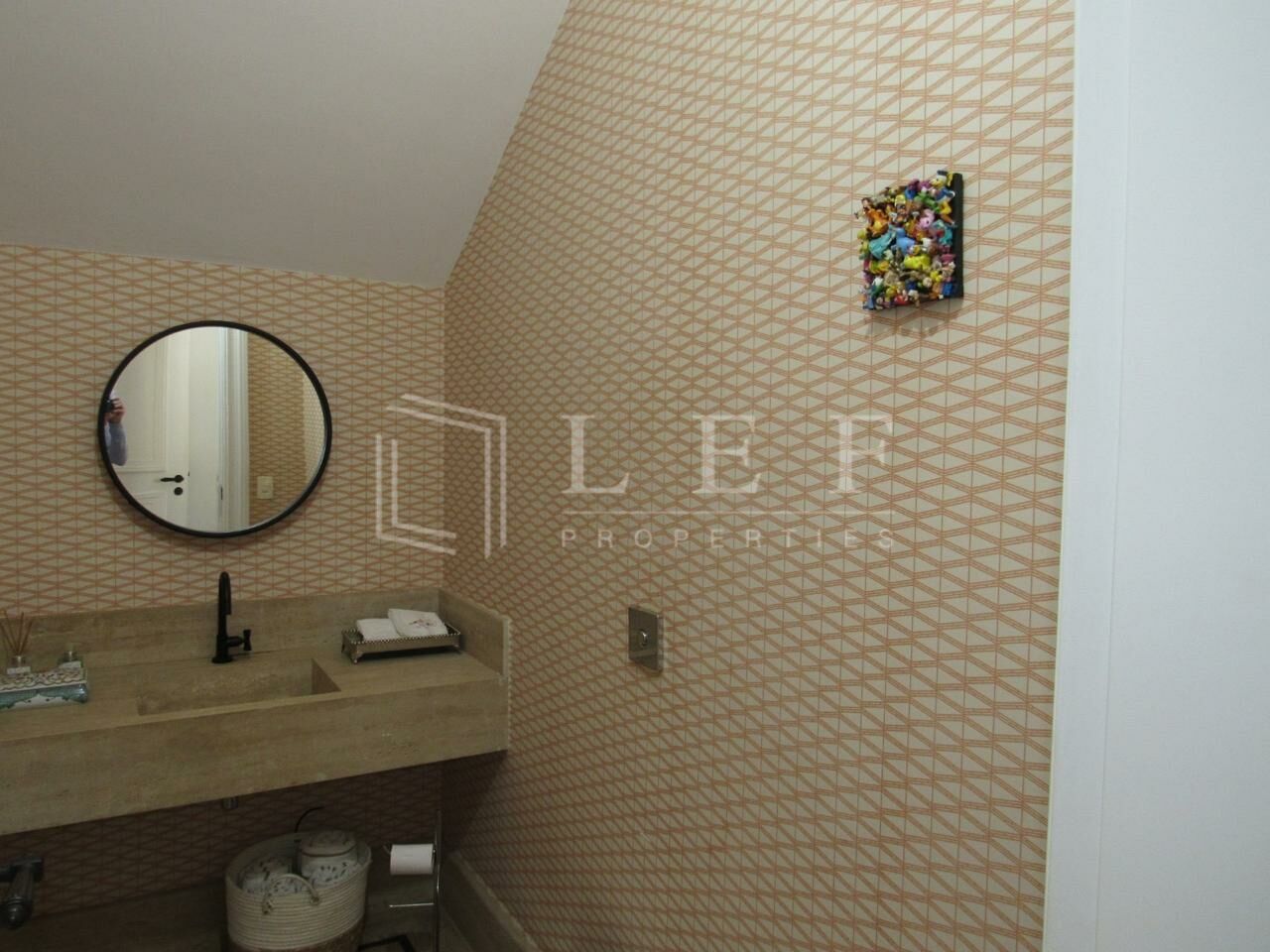 Lef Properties
