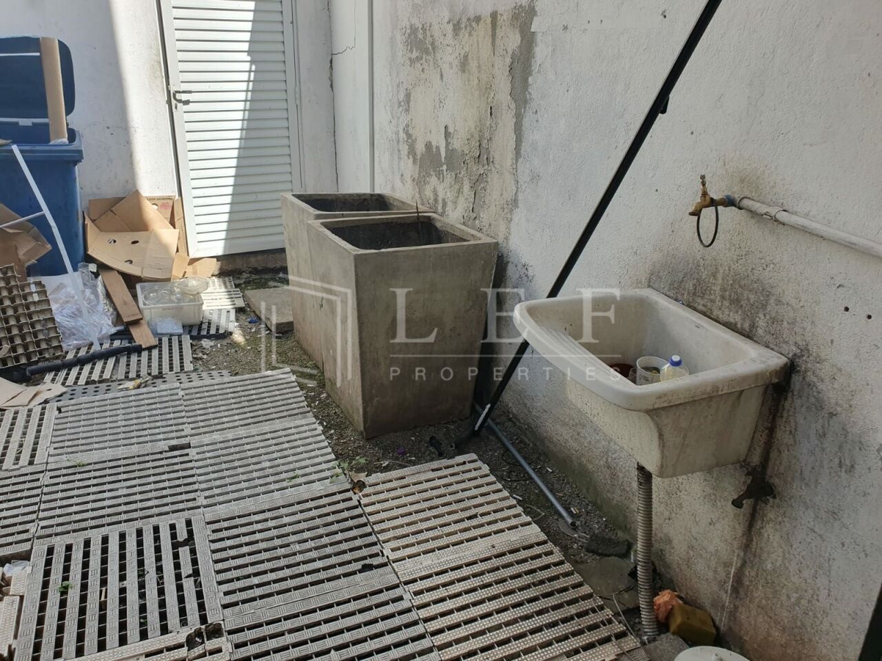 Lef Properties