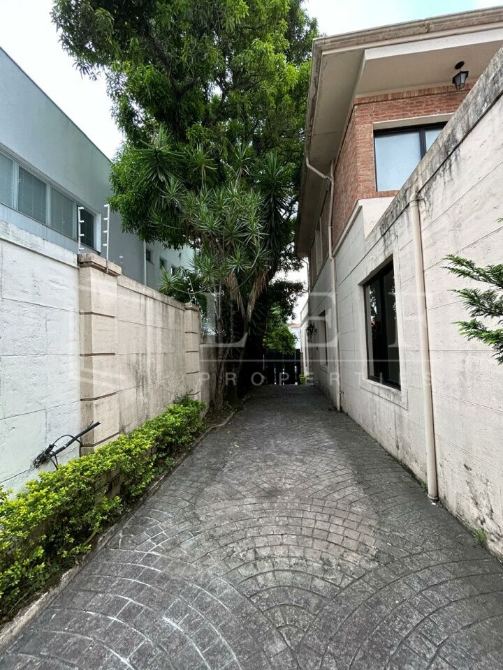 Lef Properties