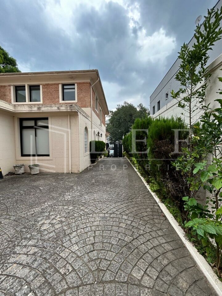 Lef Properties