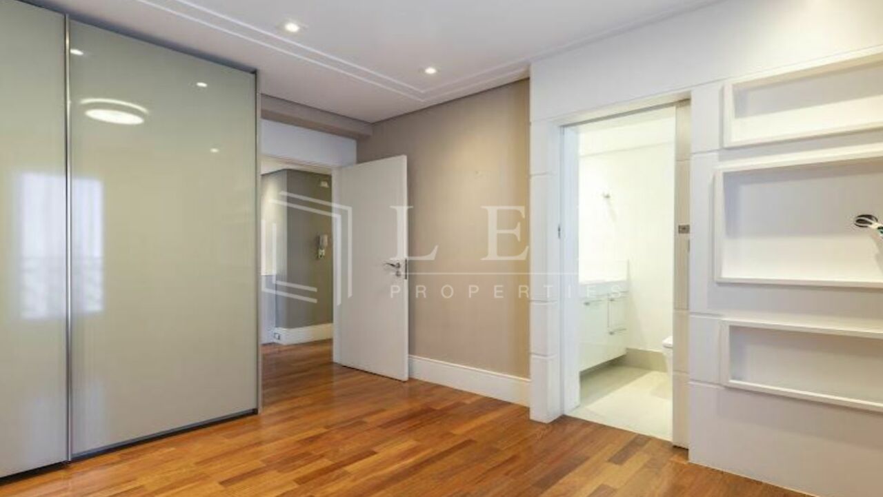 Lef Properties