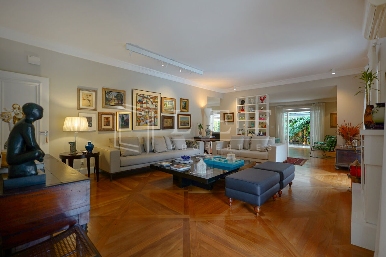 Lef Properties