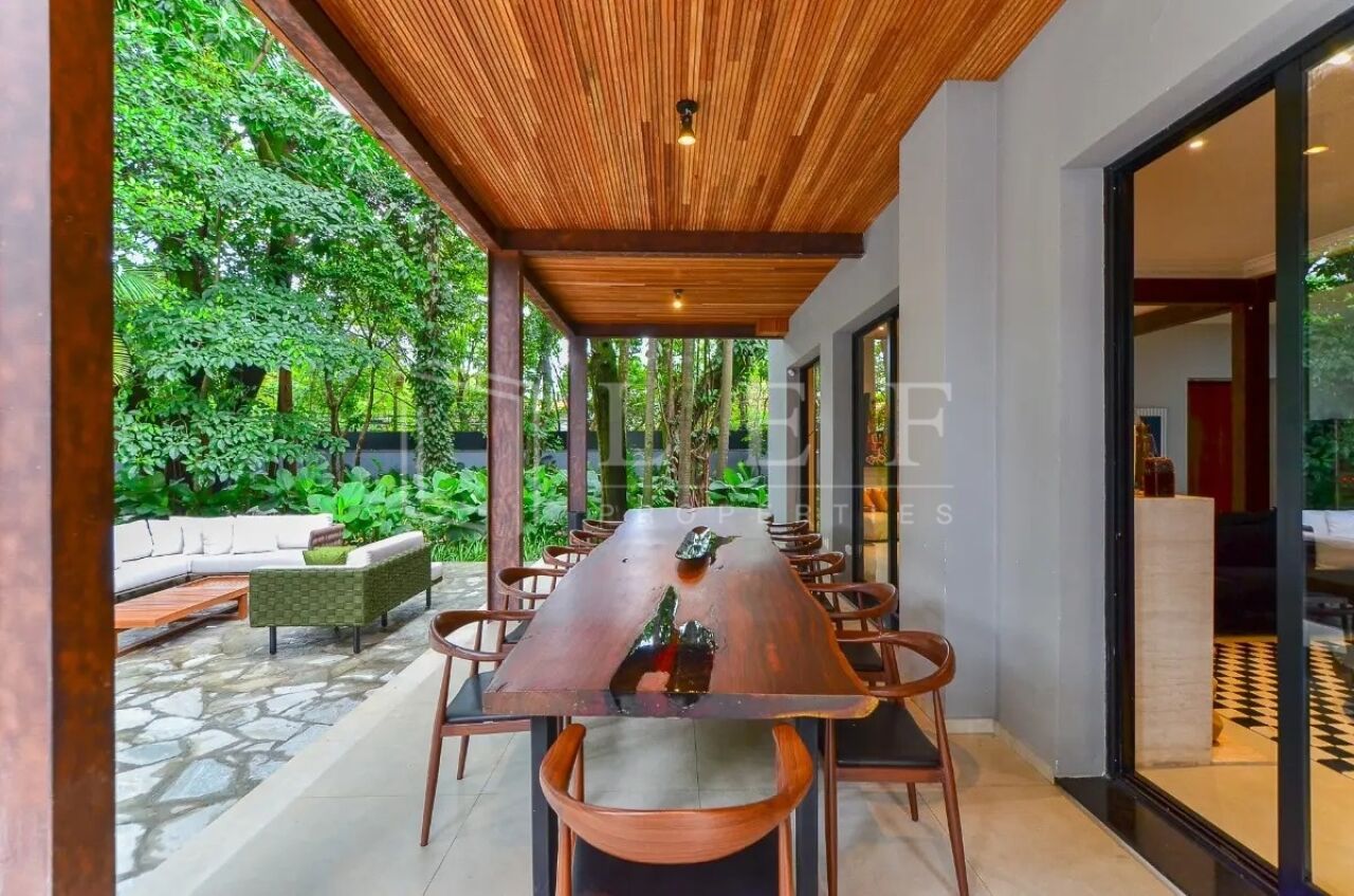 Lef Properties
