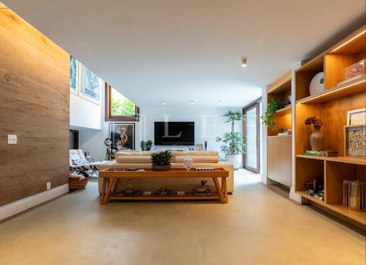 Lef Properties