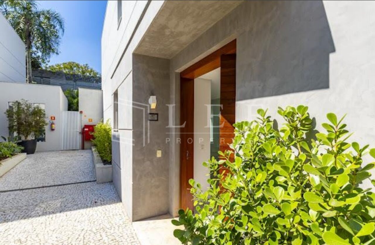 Lef Properties