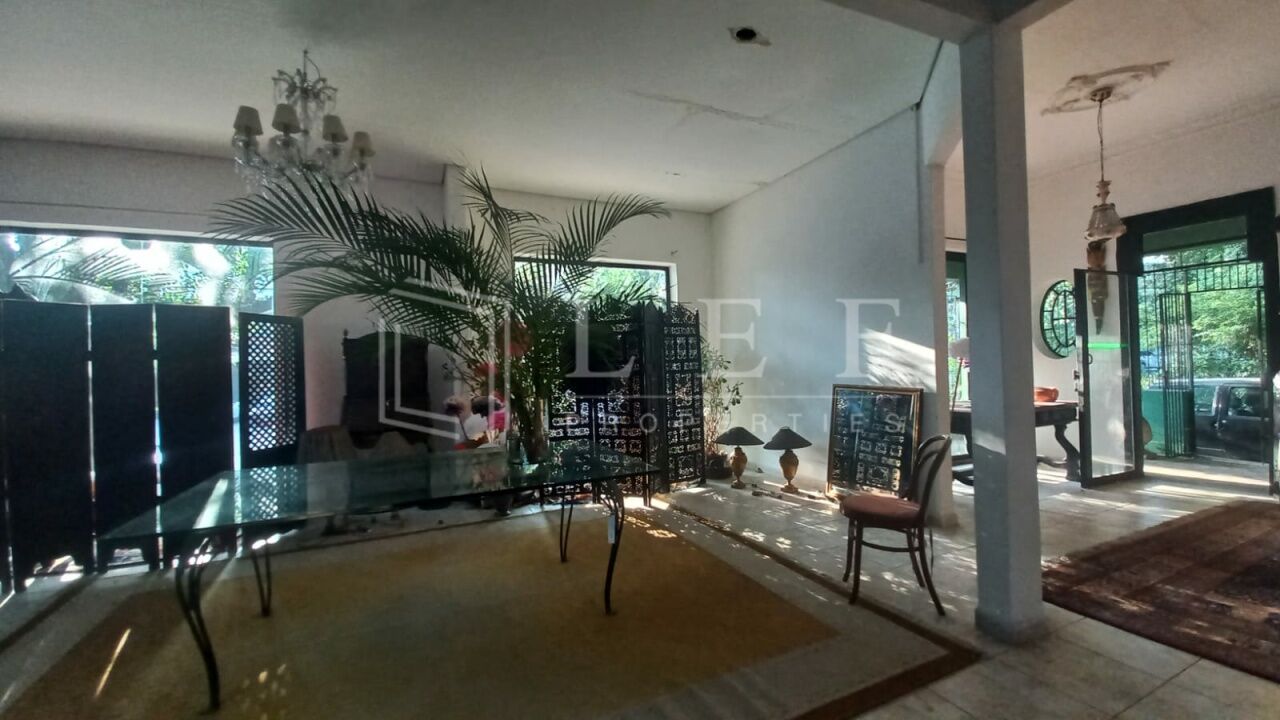 Lef Properties