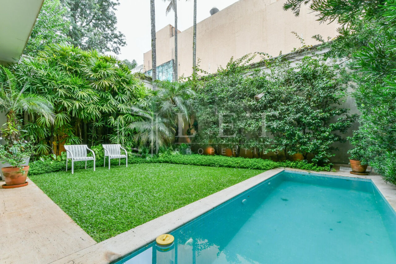 Lef Properties