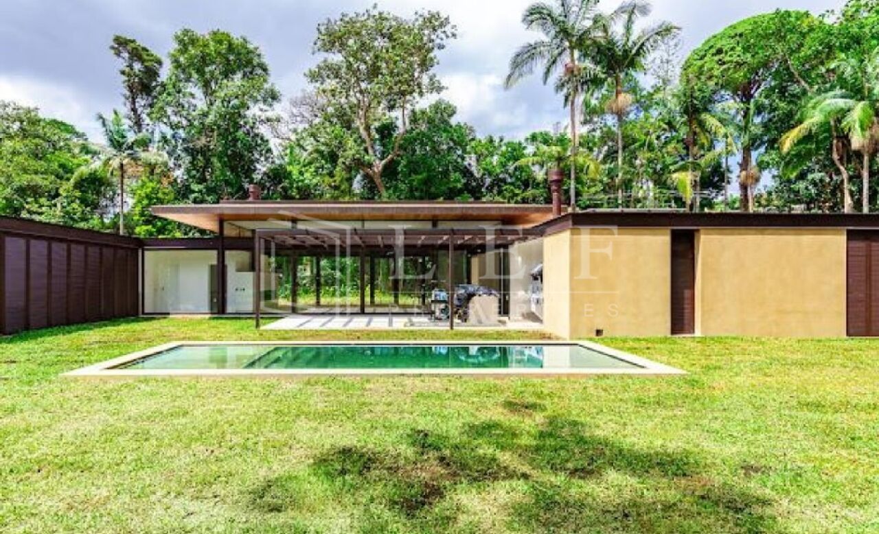Lef Properties