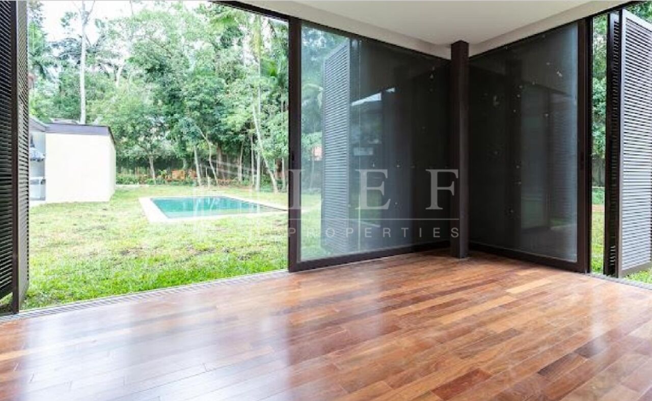 Lef Properties