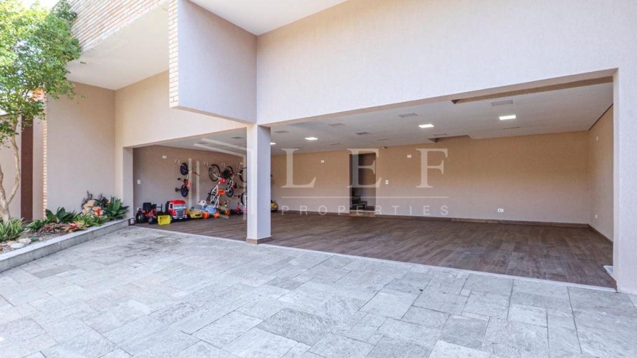 Lef Properties