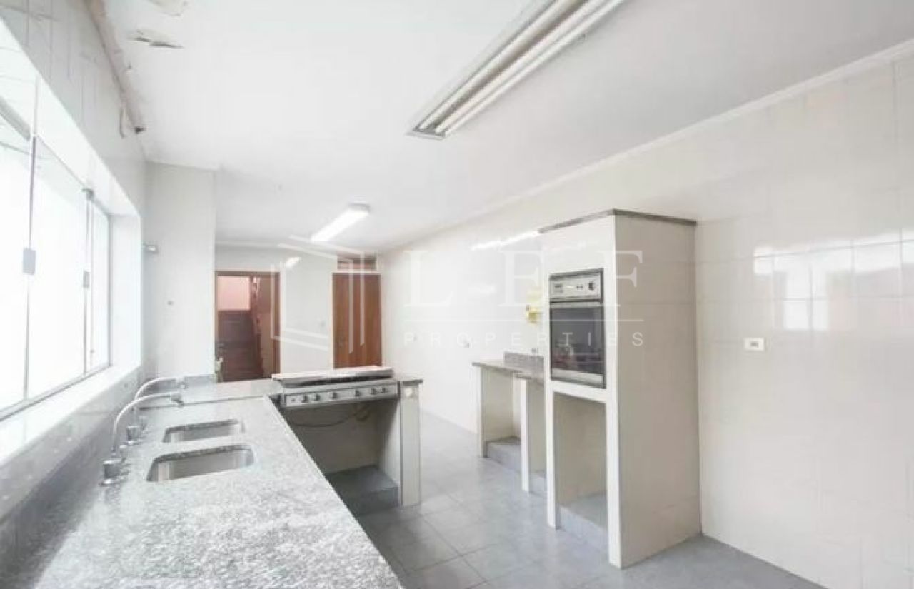 Lef Properties
