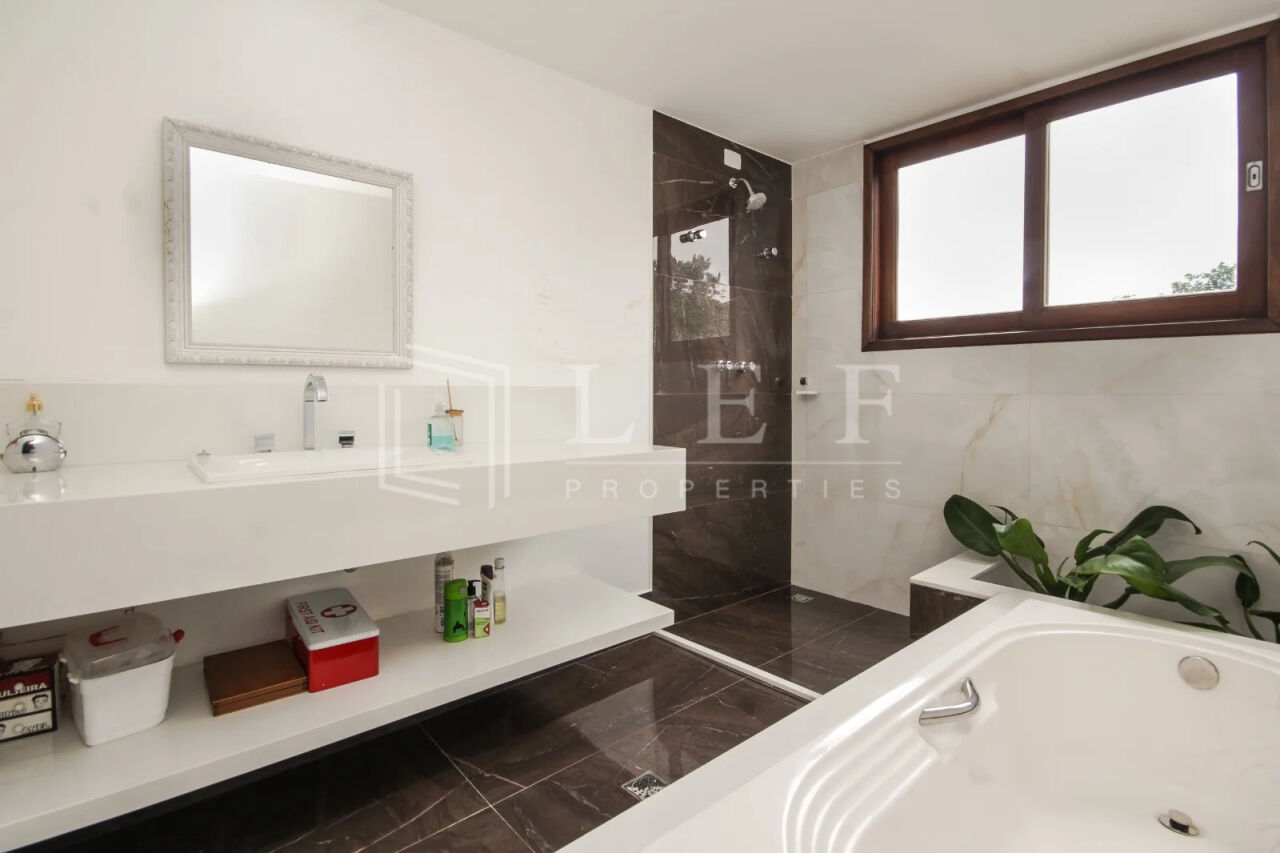 Lef Properties