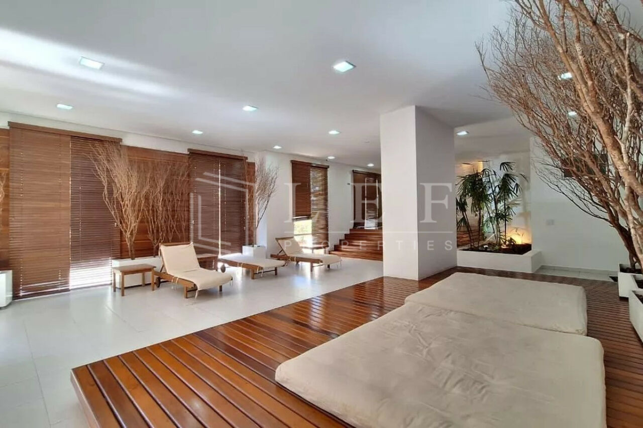 Lef Properties