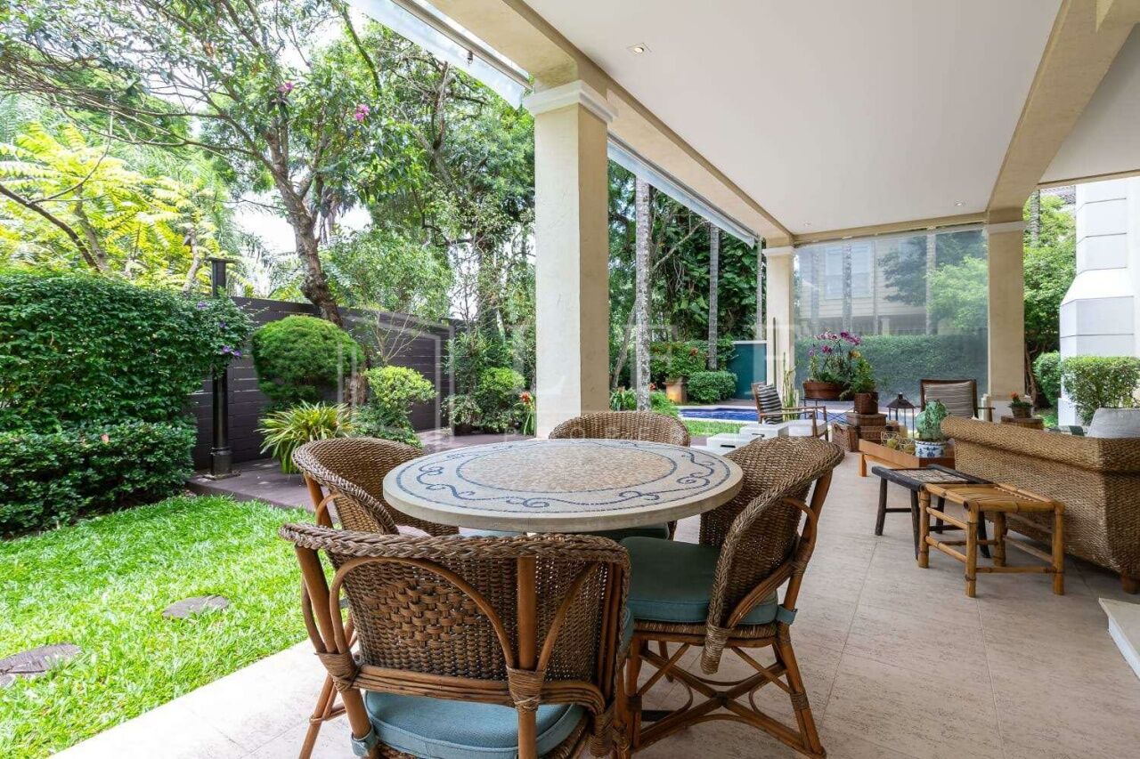 Lef Properties