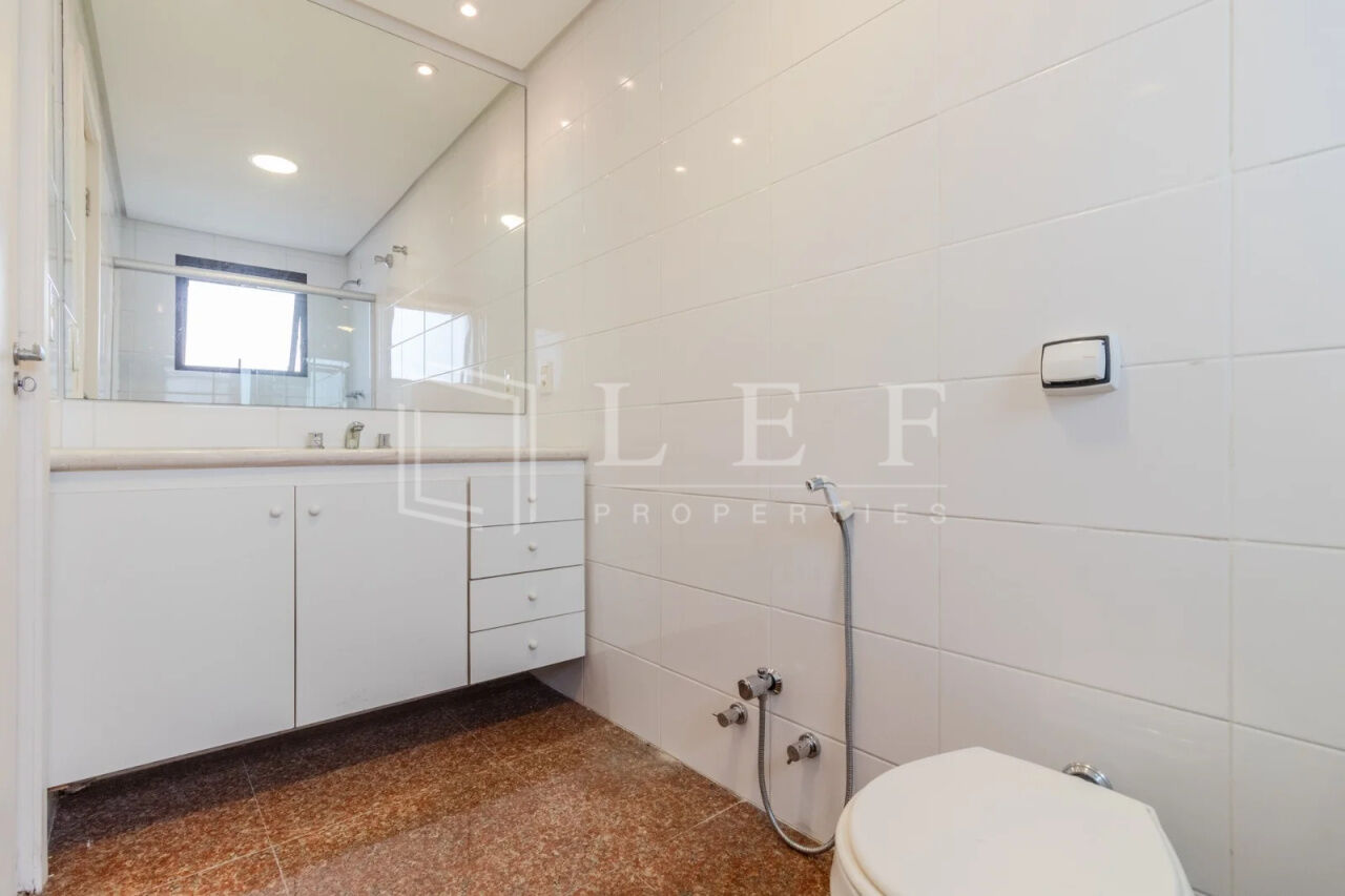 Lef Properties